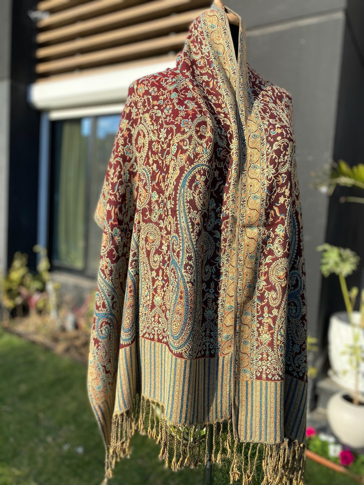 Detailia Pashmina Scarf
