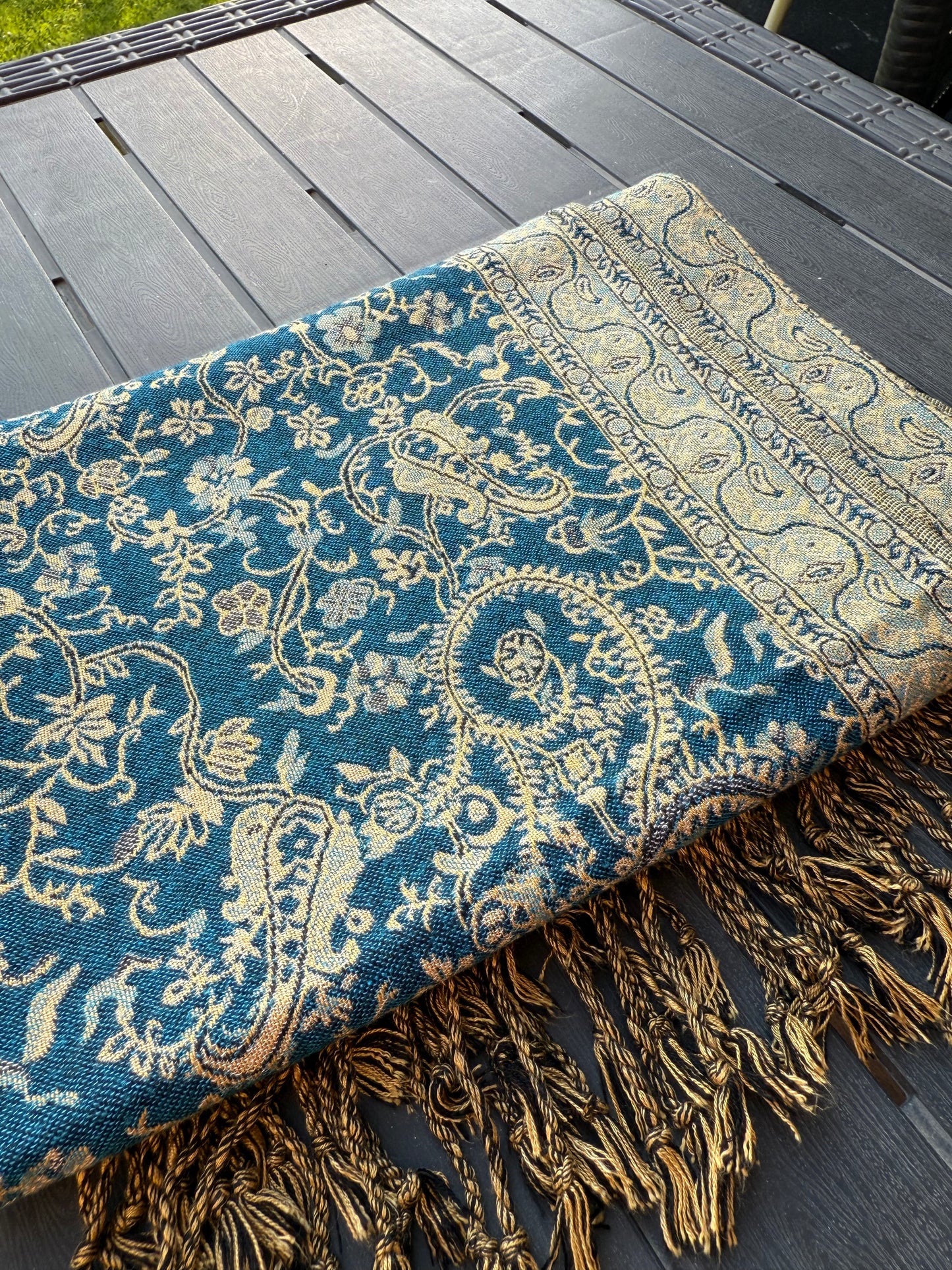 Detailia Pashmina Scarf