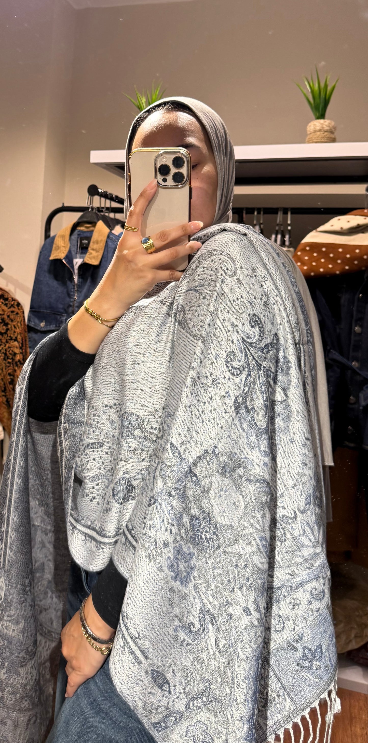 Indian Lotus Pashmina