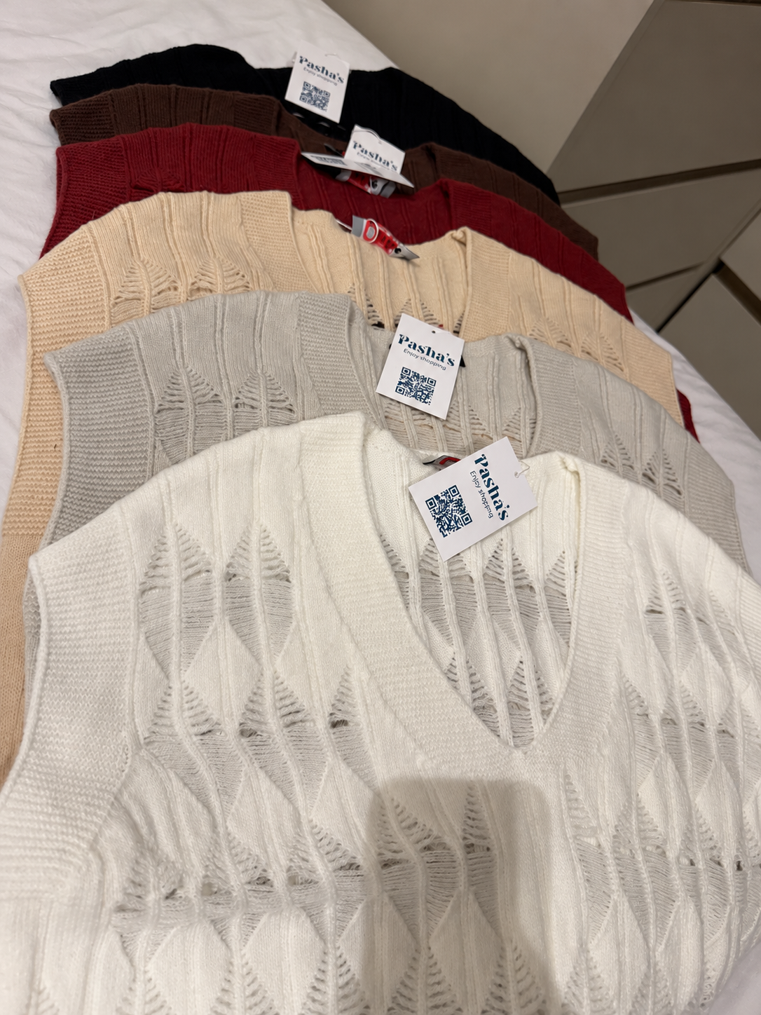 Wool Vest With Cutting
