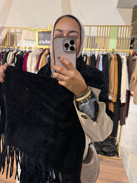 Velvet shawl