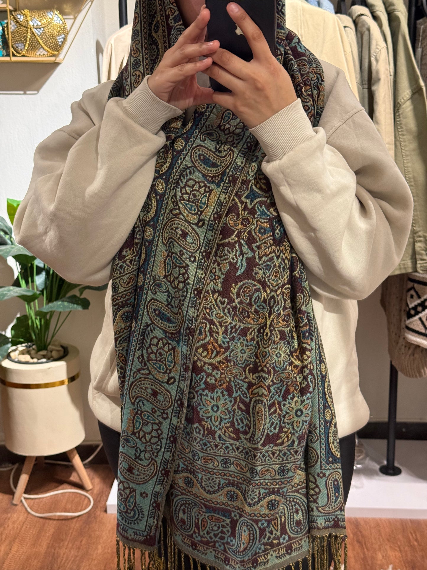 Teardrop Pashmina Scarf