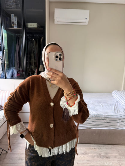Wool x Lace Feminine Cardigan