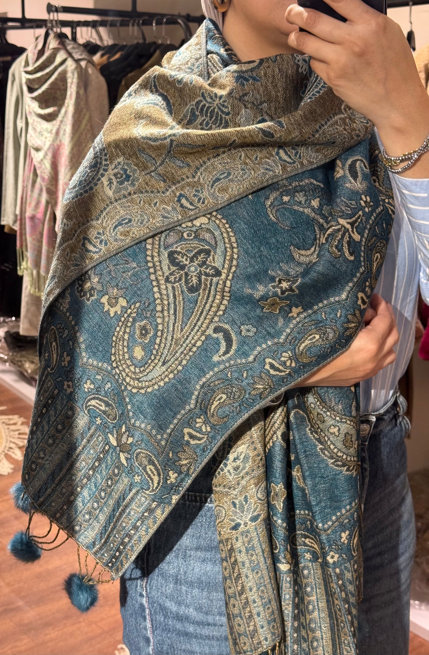 Pashmina with fur scarf