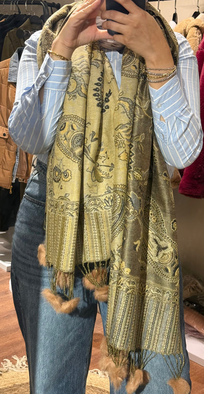 Pashmina with fur scarf