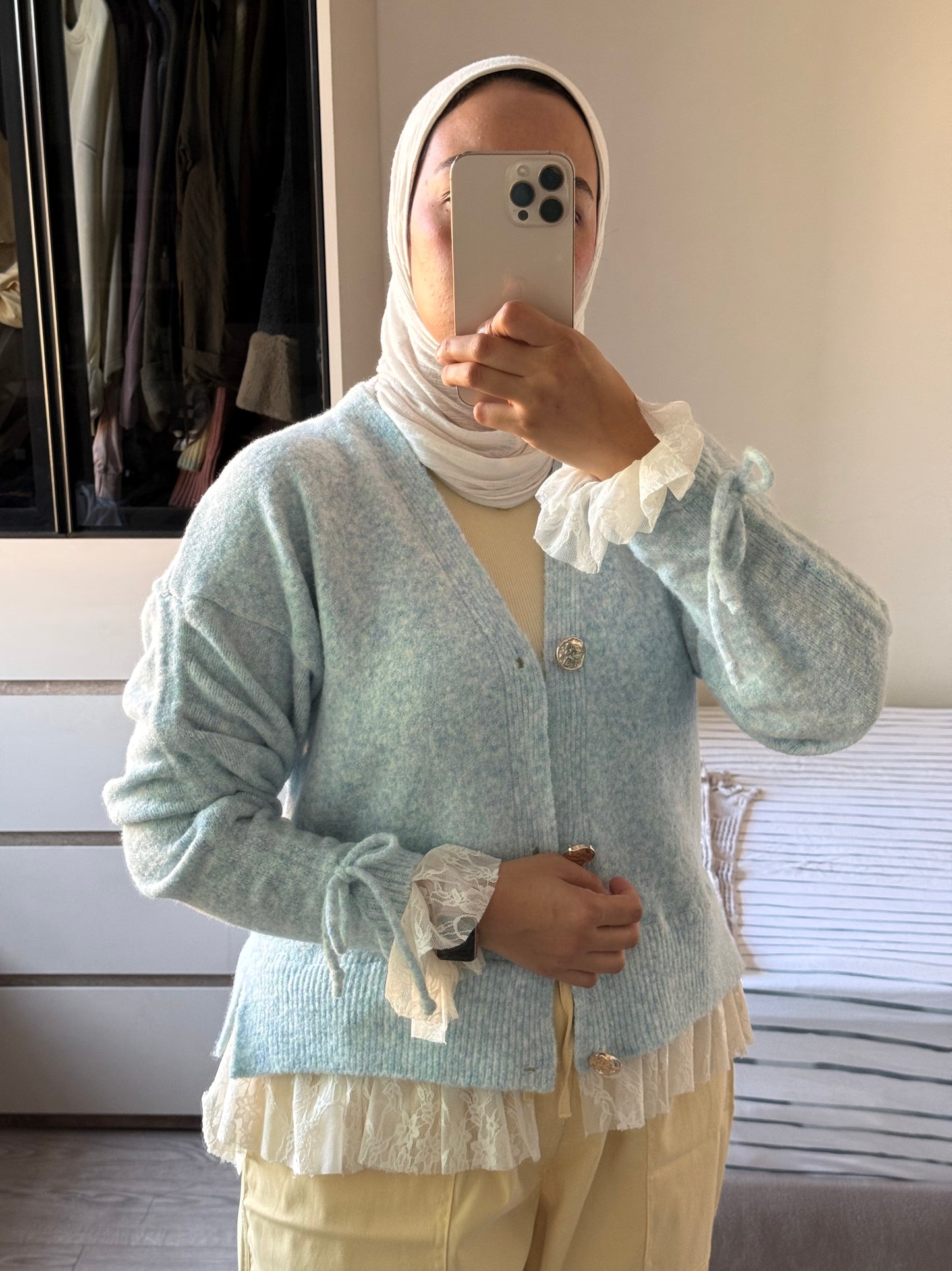 Wool x Lace Feminine Cardigan