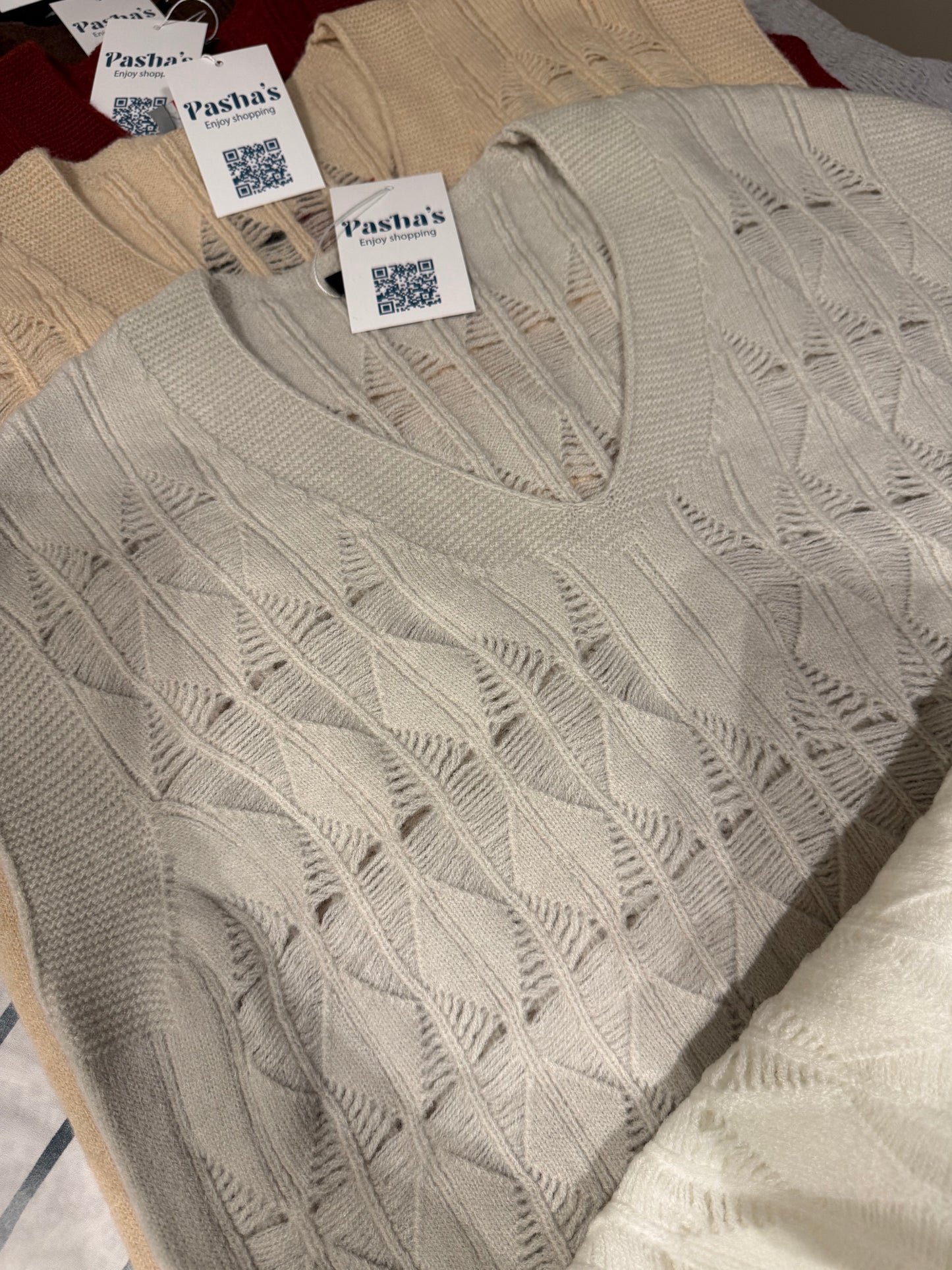 Wool Vest With Cutting
