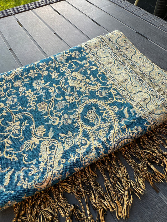 Detailia Pashmina Scarf
