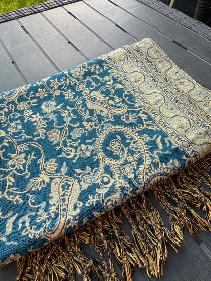 Detailia Pashmina Scarf